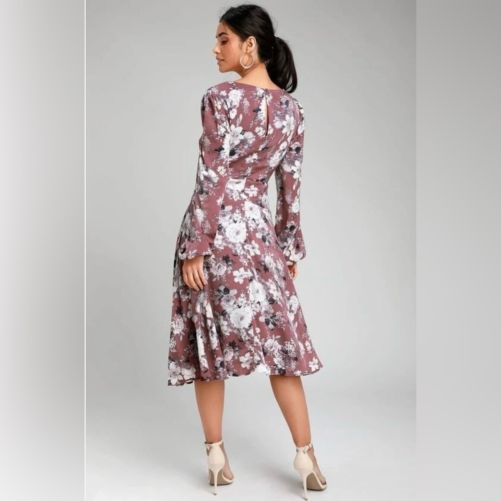 NWT Lulu's Lunette Dusty Purple Floral Midi Dress Size Small Coquette Romantic - Picture 3 of 13